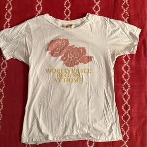 Chasing Unicorns Peace Tee EUC